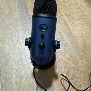 Yeti USB Microphone - Midnight